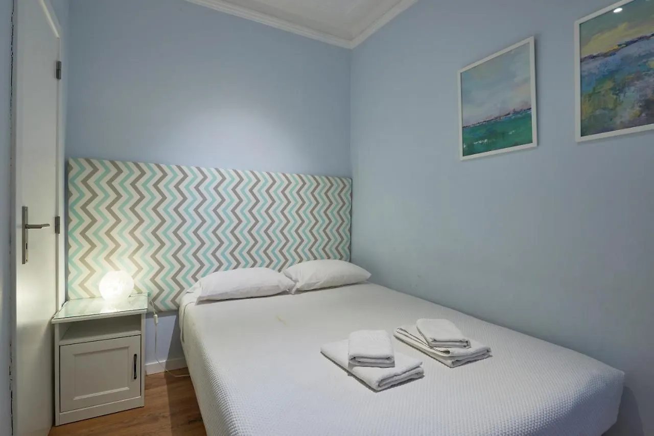 Elegant Riverview Apartment In Historical Lissabon 0*,